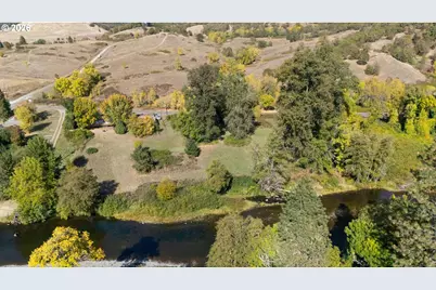 2584 Yokum Rd, Riddle, OR 97469 - Photo 32