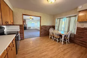 2584 Yokum Rd, Riddle, OR 97469 - Photo 10