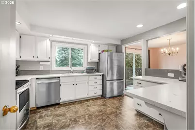 1829 SW 17th St, Gresham, OR 97080 - Photo 10