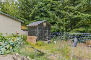 2100 Shelley Rd, Coquille, OR 97423 - Photo 46