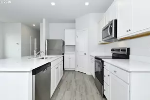 749 NE 13th St, Battle Ground, WA 98604 - Photo 4