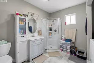 952 Main St E, Monmouth, OR 97361 - Photo 36