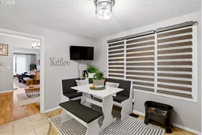 952 Main St E, Monmouth, OR 97361 - Photo 8