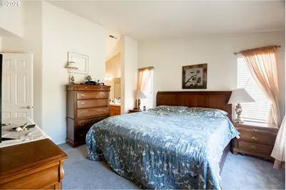 1037 NE Creeksedge Dr, Hillsboro, OR 97124 - Photo 28