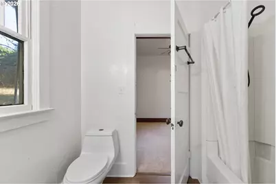 612 N State St, Sutherlin, OR 97479 - Photo 26