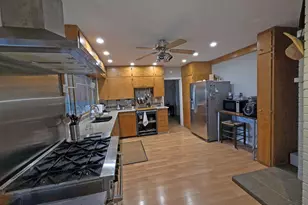 842 NE 113th Ave, Portland, OR 97220 - Photo 8