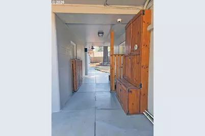 842 NE 113th Ave, Portland, OR 97220 - Photo 14