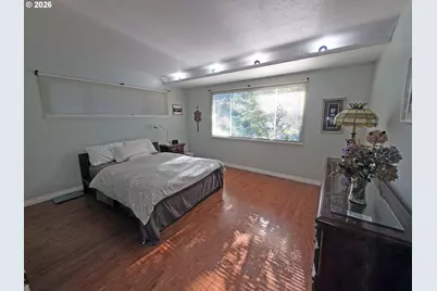 842 NE 113th Ave, Portland, OR 97220 - Photo 8