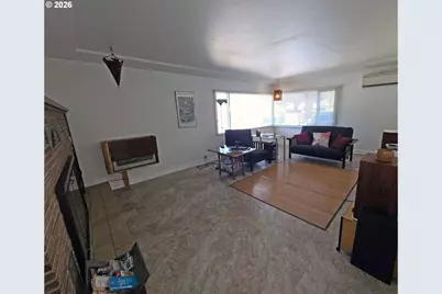 842 NE 113th Ave, Portland, OR 97220 - Photo 4