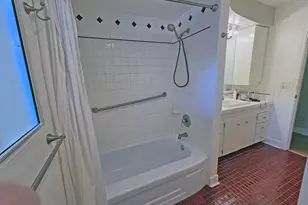 842 NE 113th Ave, Portland, OR 97220 - Photo 14