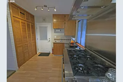 842 NE 113th Ave, Portland, OR 97220 - Photo 6