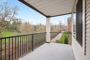 595 NW Lost Springs Terrace, Portland, OR 97229 - Photo 10