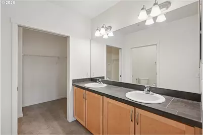 595 NW Lost Springs Ter #204, Portland, OR 97229 - Photo 22