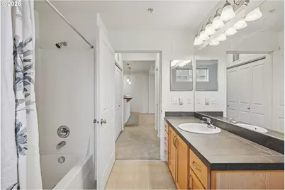 595 NW Lost Springs Ter #204, Portland, OR 97229 - Photo 28