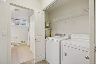 595 NW Lost Springs Ter #204, Portland, OR 97229 - Photo 30