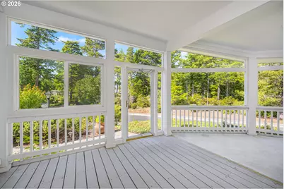 900 Lillie Circle Dr, Florence, OR 97439 - Photo 14