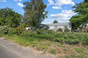 28473 Southshore Dr, Umatilla, OR 97882 - Photo 22