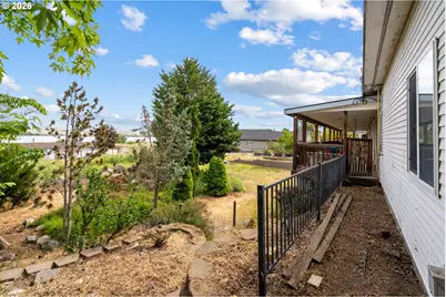 28473 Southshore Dr, Umatilla, OR 97882 - Photo 4