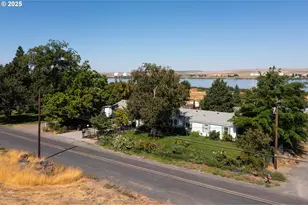 28473 Southshore Dr, Umatilla, OR 97882 - Photo 20