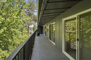 16250 Pacific Hwy, Lake Oswego, OR 97034 - Photo 18