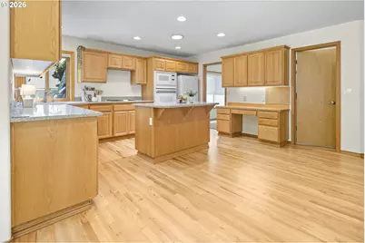 12595 SW Colt Ct, Beaverton, OR 97008 - Photo 8
