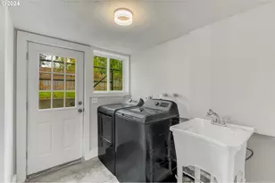 11110 SW 64th Ave, Portland, OR 97219 - Photo 18