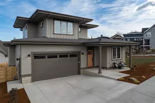 421 W 21st St, The Dalles, OR 97058 - Photo 2