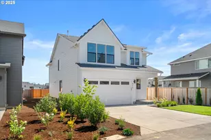 844 NE 17th Ave, Canby, OR 97013 - Photo 2