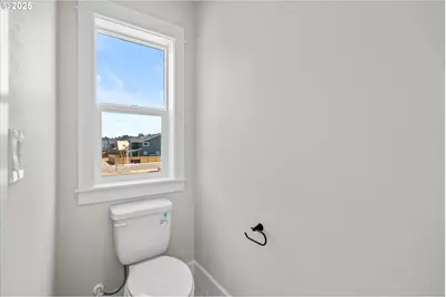 844 NE 17th Ave, Canby, OR 97013 - Photo 26