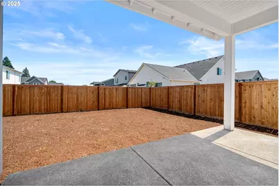 844 NE 17th Ave, Canby, OR 97013 - Photo 36