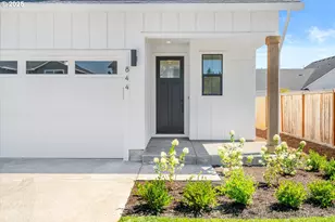 844 NE 17th Ave, Canby, OR 97013 - Photo 4