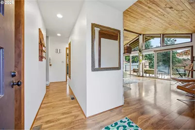 64 NE Scott Dr, Gresham, OR 97030 - Photo 4