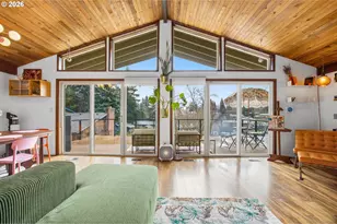 64 NE Scott Dr, Gresham, OR 97030 - Photo 8