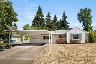 11209 SE Pine Ct, Portland, OR 97216 - Photo 2