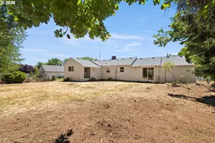 11209 SE Pine Ct, Portland, OR 97216 - Photo 40