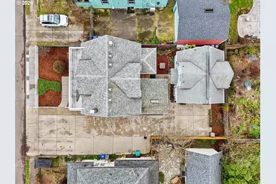 7427 SE Woodstock Blvd, Portland, OR 97206 - Photo 42