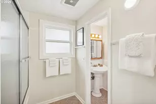 7427 SE Woodstock Blvd, Portland, OR 97206 - Photo 14