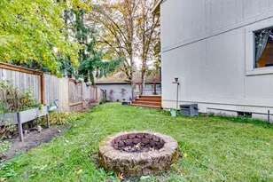 1307 SE 61st Pl, Hillsboro, OR 97123 - Photo 46