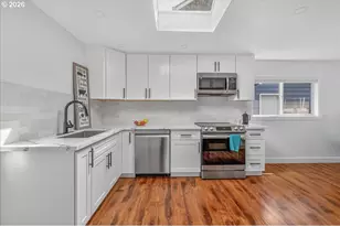 2704 SE 84th Ave, Portland, OR 97266 - Photo 12