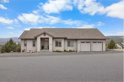 7314 SE Night Hawk Ct, Prineville, OR 97754 - Photo 1