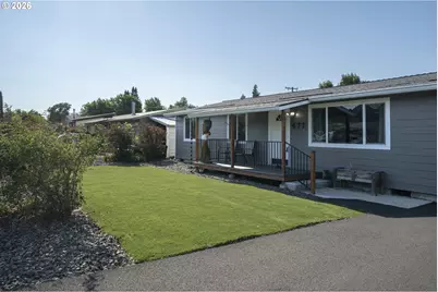 471 Glen Ave, Sutherlin, OR 97479 - Photo 2