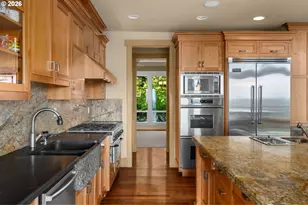 9734 NW Skyline Heights Dr, Portland, OR 97229 - Photo 16