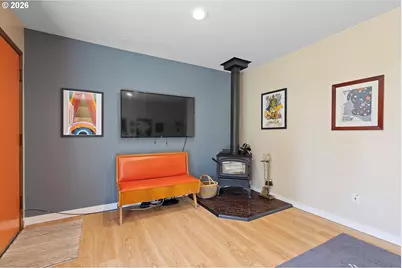 12523 NE Hassalo St, Portland, OR 97230 - Photo 6