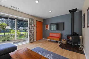 12523 NE Hassalo St, Portland, OR 97230 - Photo 4