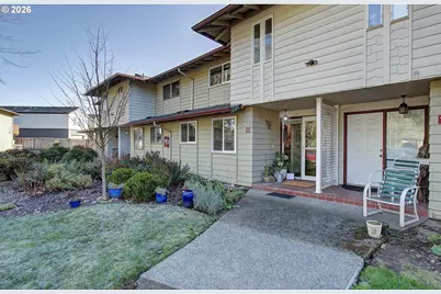 13600 NE 18th St #11, Vancouver, WA 98684 - Photo 2