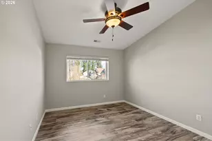 15642 SE Bollam Dr, Clackamas, OR 97015 - Photo 32