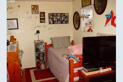 527 S Dewey St, Union, OR 97883 - Photo 12