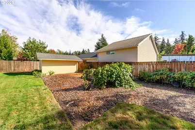 1036 SW 2nd St, McMinnville, OR 97128 - Photo 16