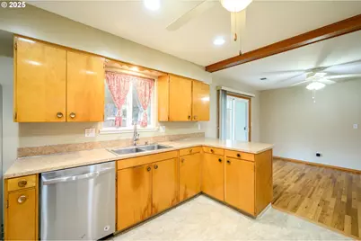 1036 SW 2nd St, McMinnville, OR 97128 - Photo 32