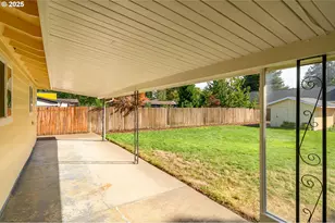 1036 SW 2nd St, McMinnville, OR 97128 - Photo 6